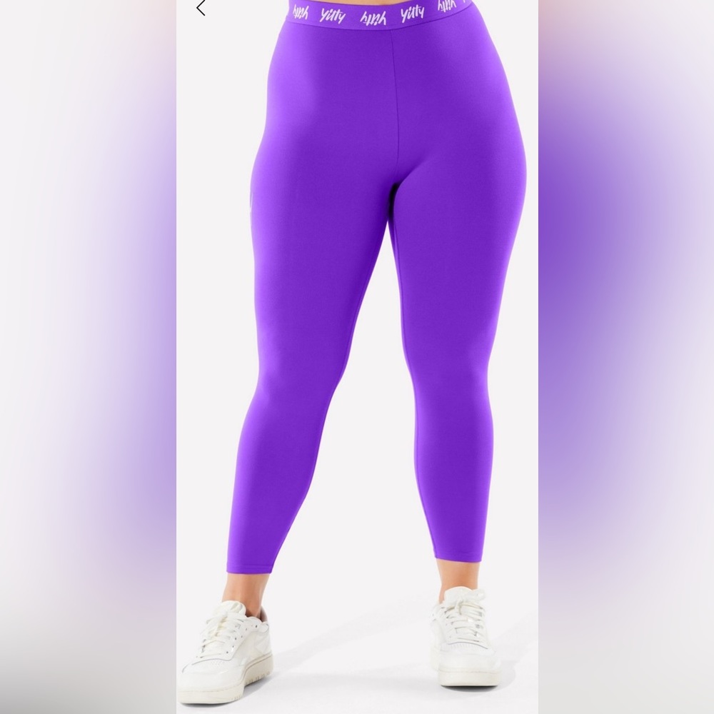Yitty shaping high waste logo leggings 7/8, size XL, never worn